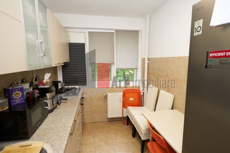 Doua camere - metrou Dristor